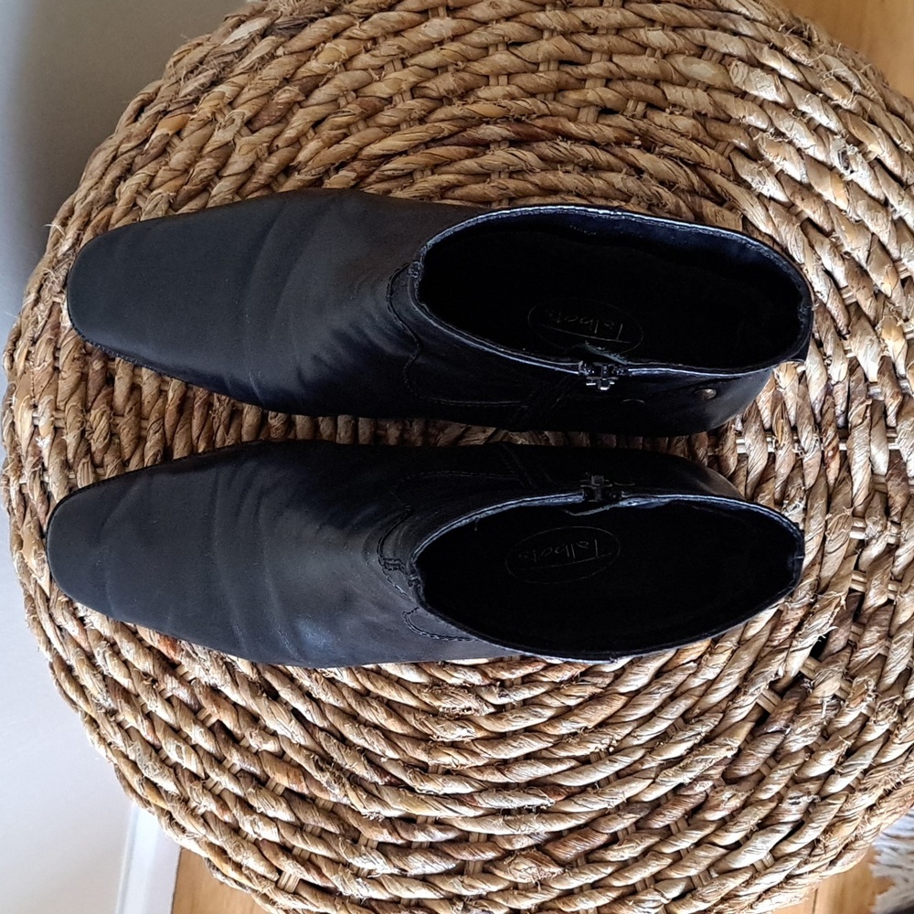 Talbots Womens Black Leather Side Zip Square Toe Low Heel Ankle Booties S-7.5 - Picture 6 of 9